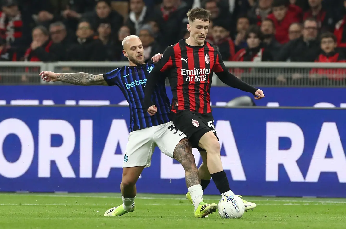 Исторически гол реши Дерби дела Мадонина и върна интригата в битката за титлата в Серия А