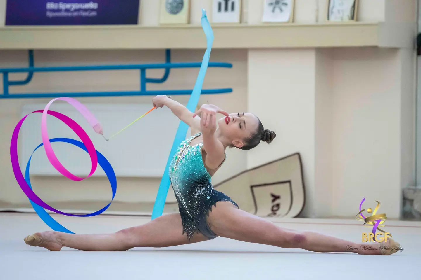 Стилияна Николова/ АННА НЕДКОВА, БФХГ