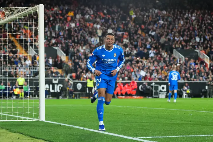 Килиан Мбапе се завърна към тренировките с Реал Мадрид