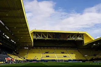 Домът на Виляреал приема Испания