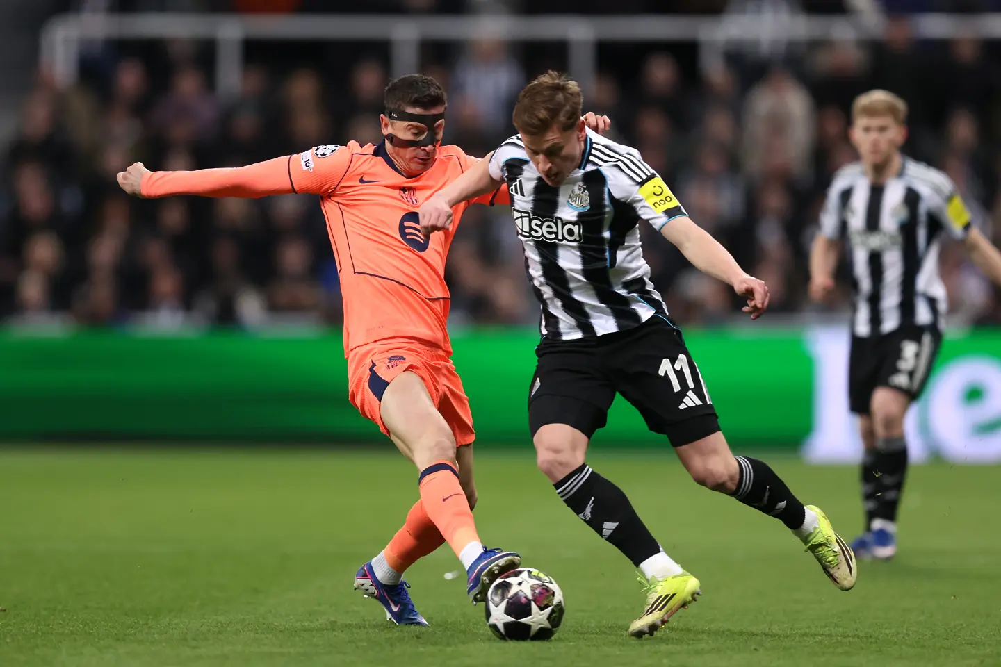 На живо: Нюкасъл - Барселона, Левандовски титуляр (Състави)