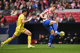 Похотливият защитник на Хетафе, погалил слабините на Сьорлот, разбра наказанието си