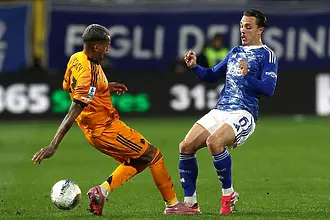 Комо влезе в топ 4 след обрат над Рома