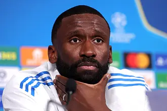 Рюдигер се закани на Холанд