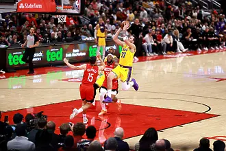 Лейкърс пречупи Рокетс в Хюстън след феноменален Лука Дончич и желязна защита (ВИДЕО)