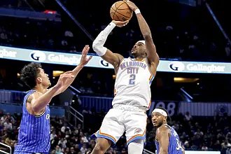 Шей Гилджъс-Александър изригна с 40 точки, Финикс Сънс потъва в плей-ин зоната (ВИДЕО)