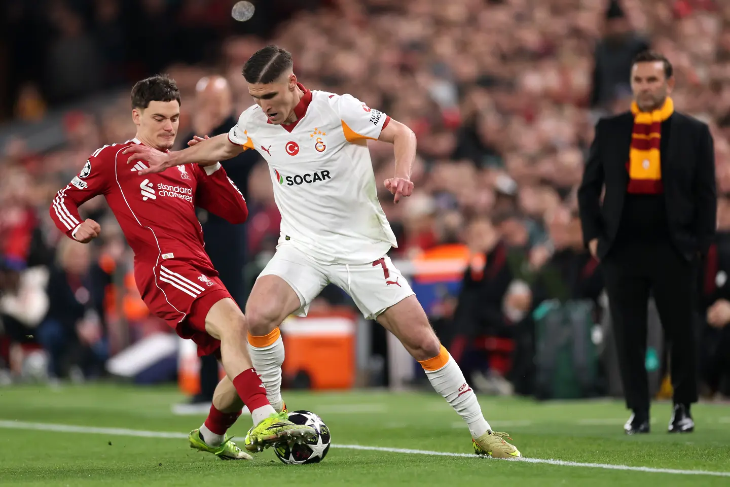 На живо: Ливърпул търси обрат срещу Галатасарай (Състави)