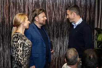 В момент, когато единството, увереността и силният колективен дух...