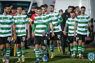 Младоци заменят дуо на Черно море за мача с Левски