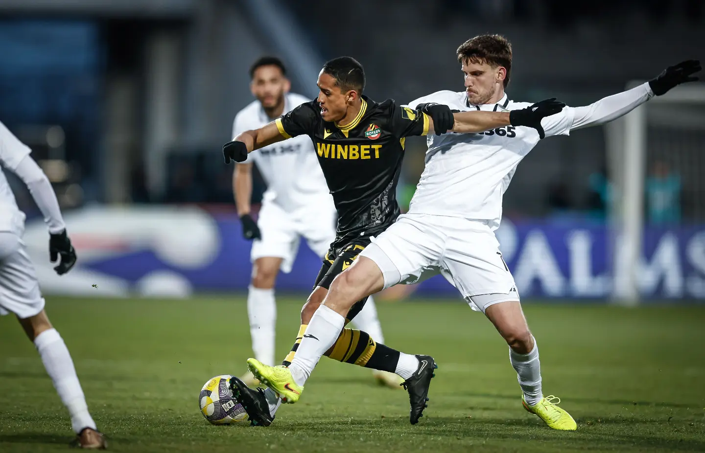 Лукас Араужо, Илиян Стефанов / startphoto.bg