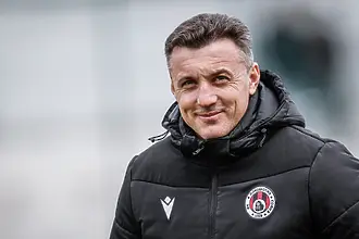 Генчев бесен на съдиите: Срещу 14-16 човека е трудно (ВИДЕО)