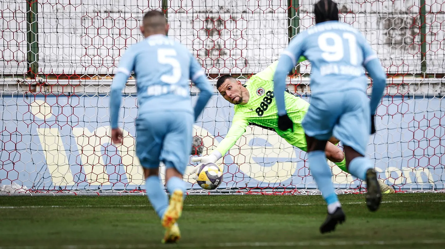 На живо: ЦСКА 1948 - Локомотив София (Състави)