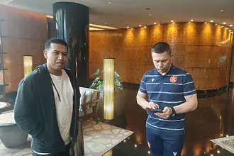 Индонезийски журналисти налазиха Александър Димитров