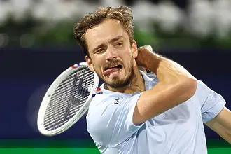 Медведев и Оже-Алиасим аут от Мастърса в Маями