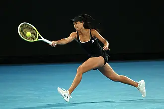 Тенисистка пробва хотдог за 100 долара в Маями (ВИДЕО)