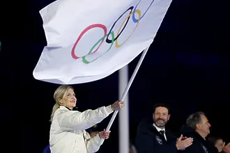 Международният олимпийски комитет забрани на транссексуални жен...