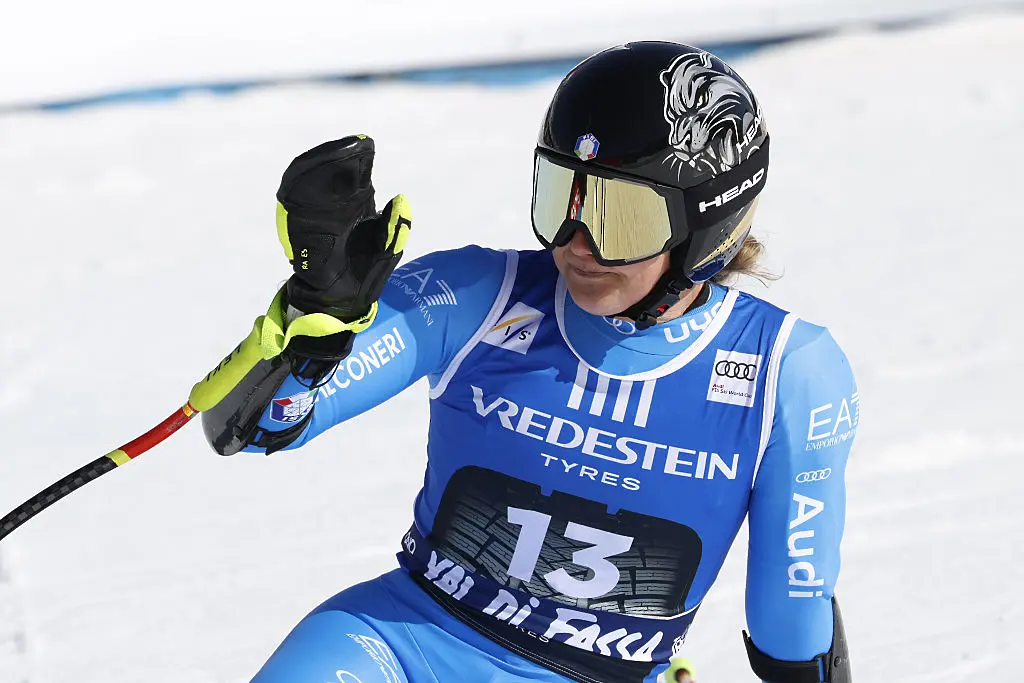 Италианка триумфира в последното спускане за сезона и взе кристалния глобус