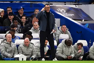 Ситуацията на „Стамфорд Бридж“ става все по-токсична