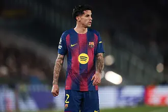 Флик даде зелена светлина: Жоао Кансело си извоюва оставане в Барселона