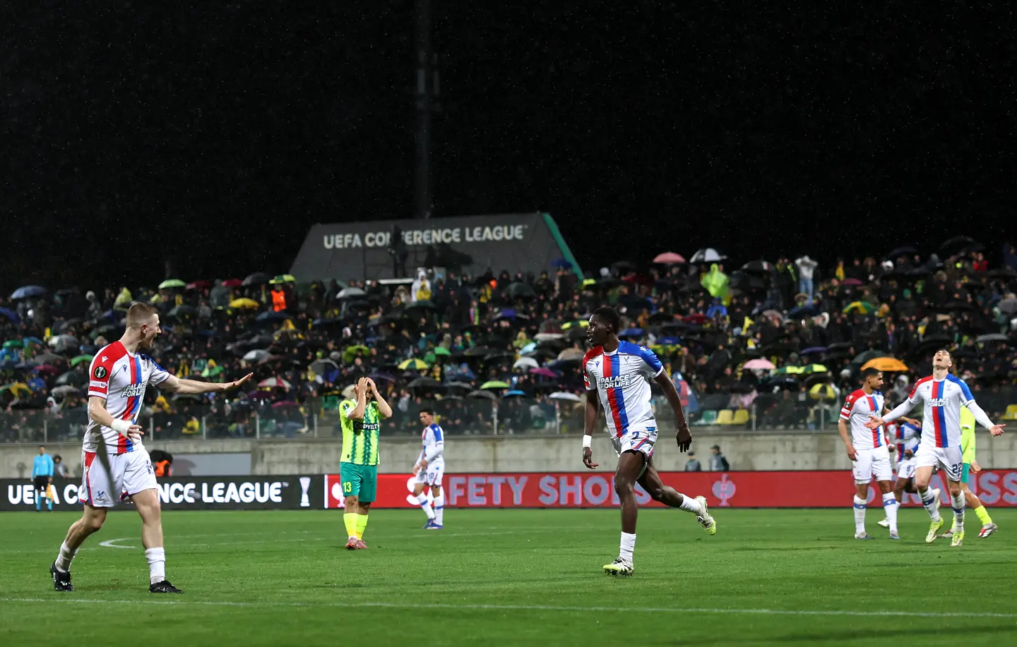 Исмаила Сар, АЕК Атина - Кристъл Палас / Getty Images