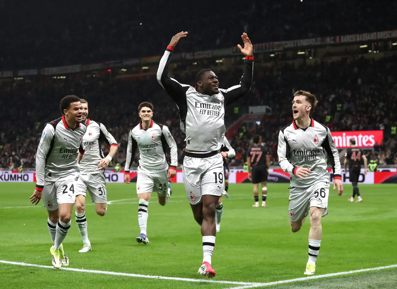 Милан, Юсуф Фофана / Getty Images