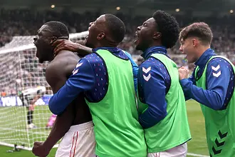 Сладък обрат за Съндърланд срещу Нюкасъл в дербито на „Тайн и Уеър“