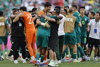  Боливия на 90 минути от Мондиала след впечатляващ обрат, Медина от ЦСКА 1948 с ключова роля