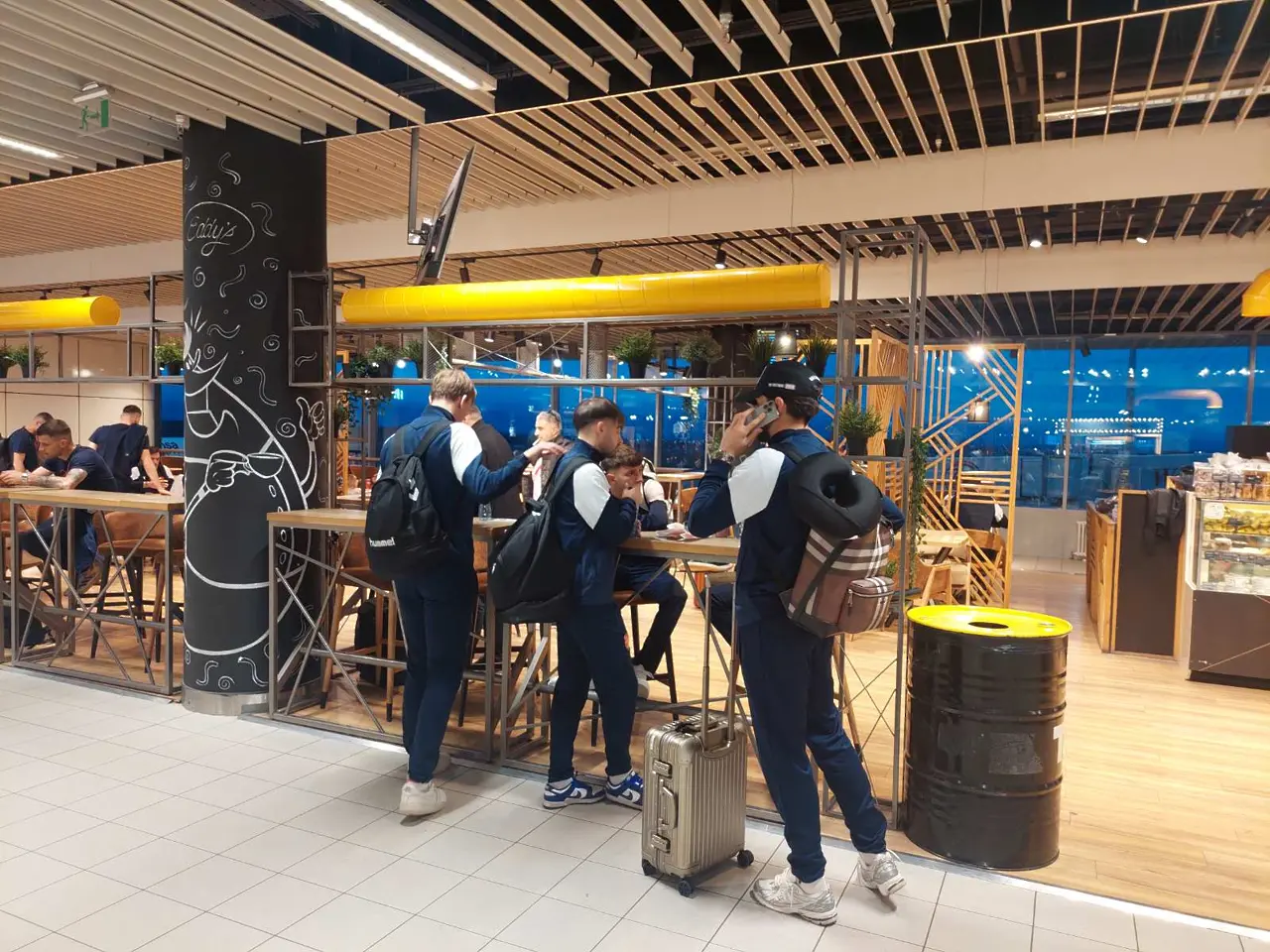 Националите тръгват на експедиция Индонезия