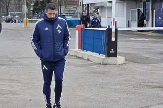 Хулио Веласкес проведе първата тренировка на Левски в паузата за ...