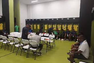 Ето ги: кадри от съблекалнята на Соломоновите острови! (ВИДЕО)