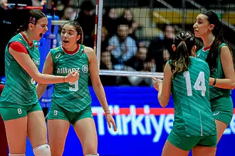 България е на победа от Европейското до 18 години 