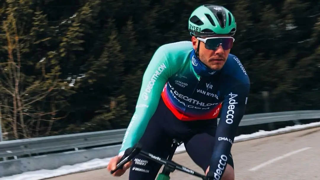 Емилиан Жаклен / www.facebook.com/DecathlonCMACGM