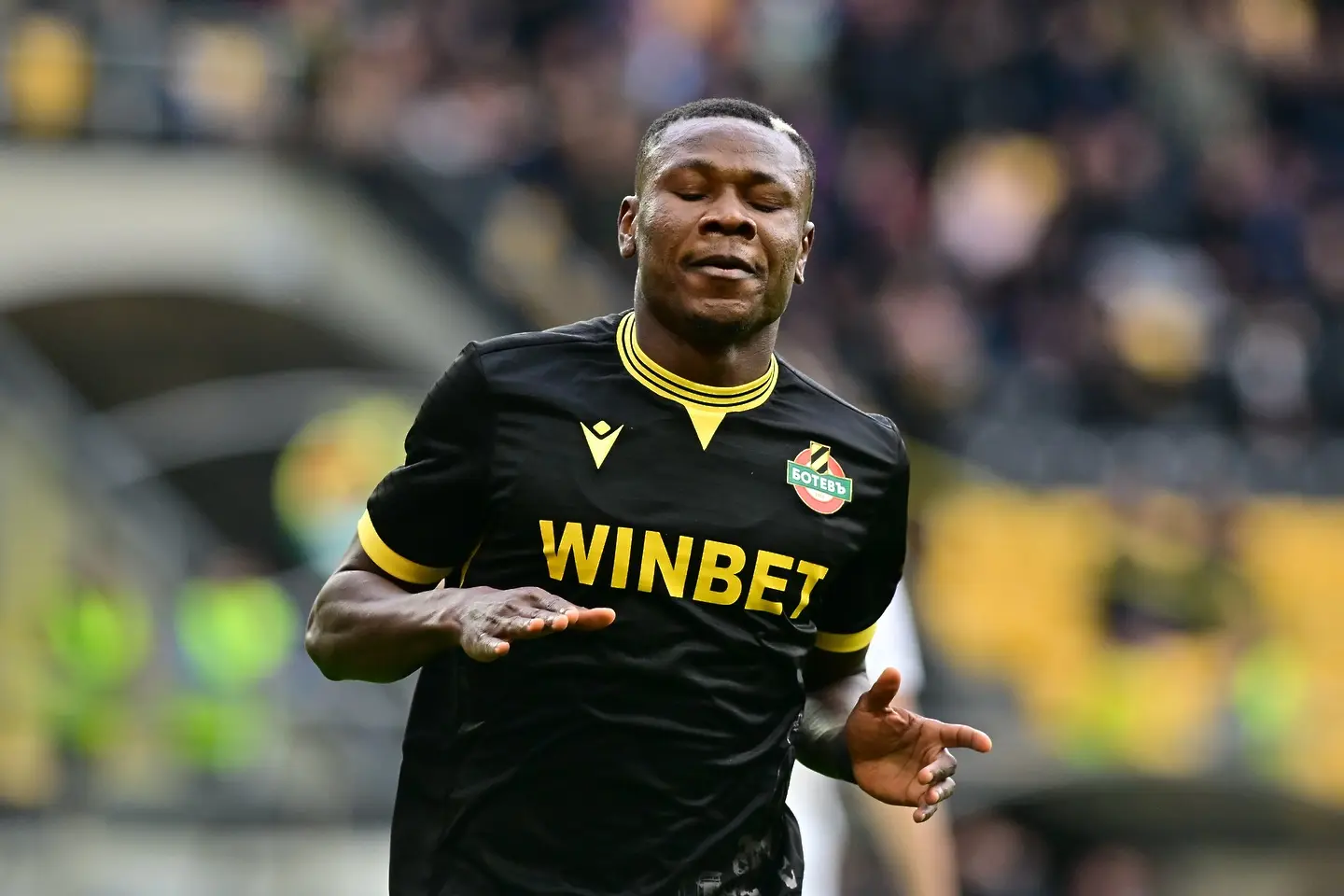 Самуел Калу / www.facebook.com/botevplovdiv