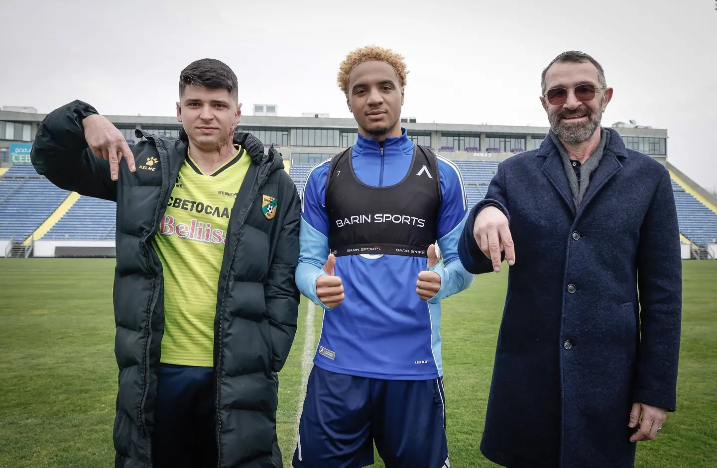 Левски дари 4000 евро за лечението на пострадалия при гасенето на пожарите в Сакар Светльо Димитров