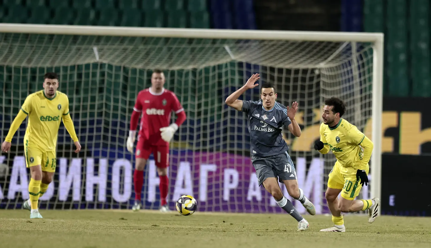 Акрам Бурас / startphoto.bg