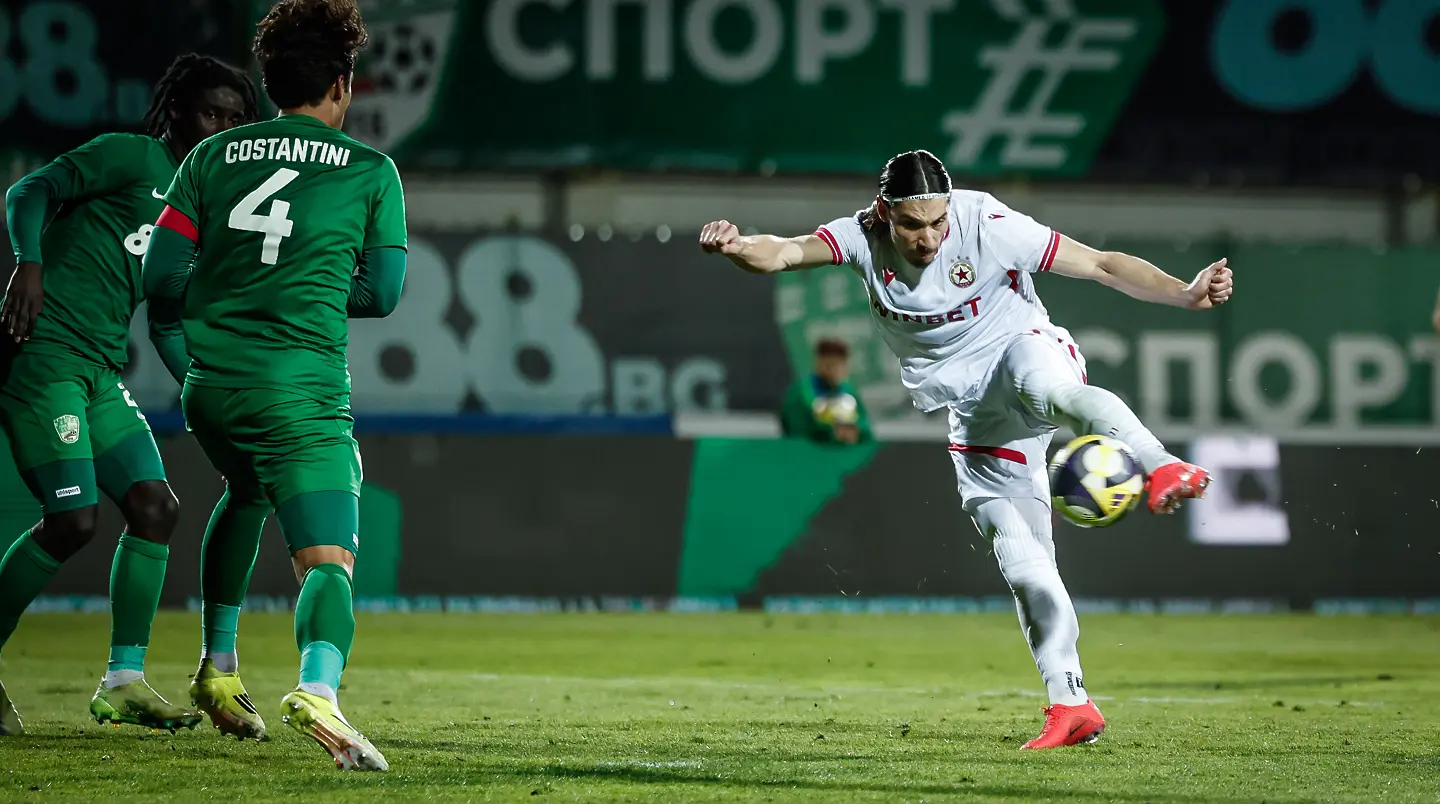 Мохамед Брахими / startphoto.bg