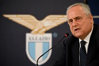 Босът на Лацио поведе политически бунт срещу шефа на федерацията след краха на Италия