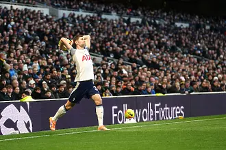 В Тотнъм е пълна каша: Действащ играч ще спасява отбора от изпадане