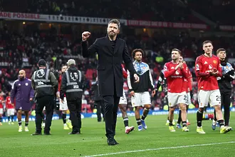 Клубът взе окончателно решение: Майкъл Карик остава начело на Манчестър Юнайтед