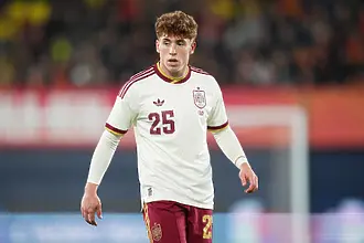 Барселона проявява интерес към испански национал, но Реал Мадрид държи ключа към сделката