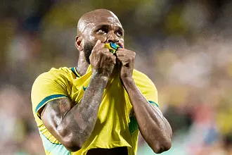 Битка до последно: Игор Тиаго оставя Неймар без участие на Световното 