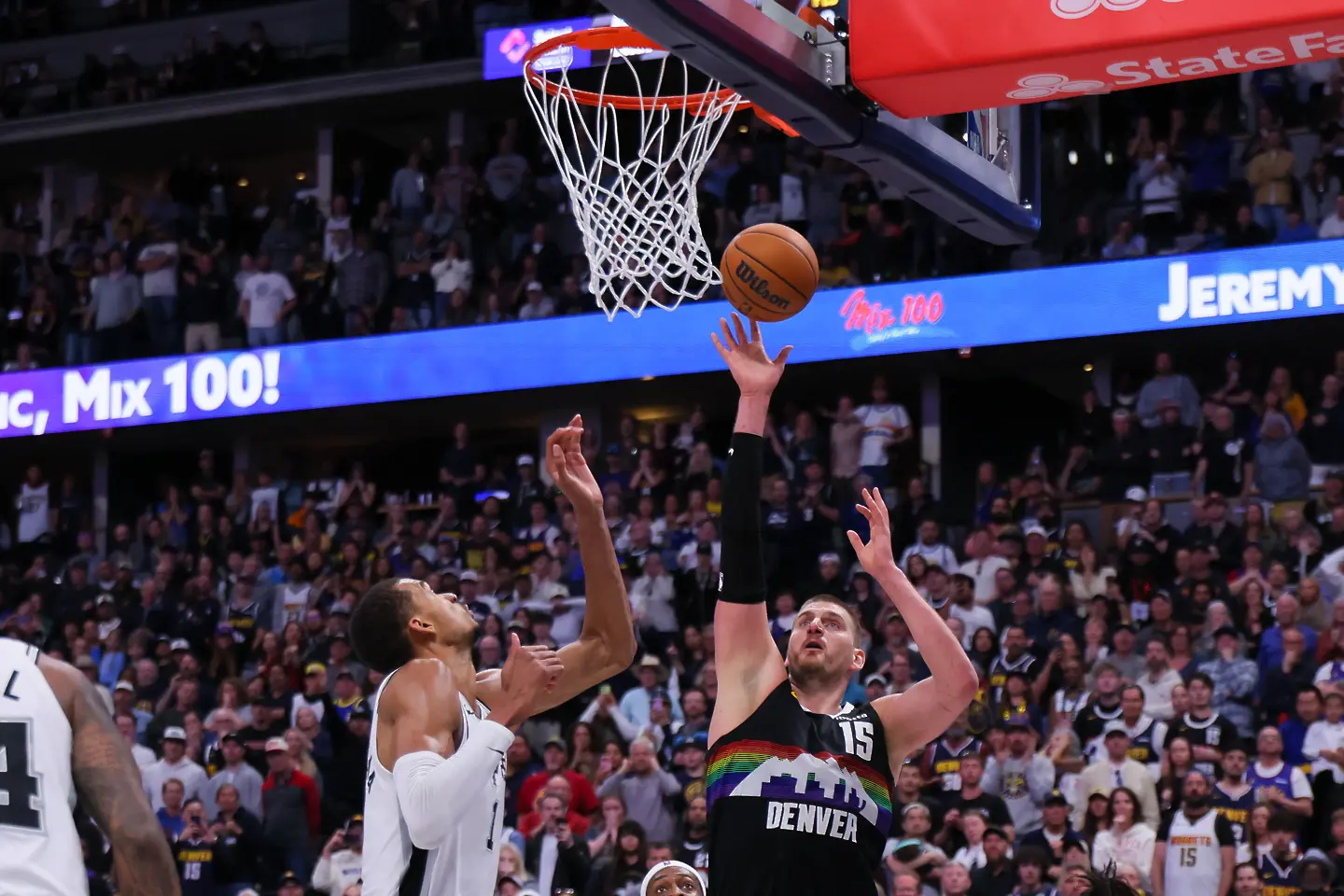 Виктор Уембаняма, Никола Йокич / Getty Images