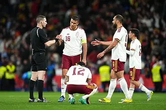 Докладът на Георги Кабаков решава съдбата на Испания