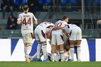 Росен Божинов не игра, Пиза продължава пътя към изпадането