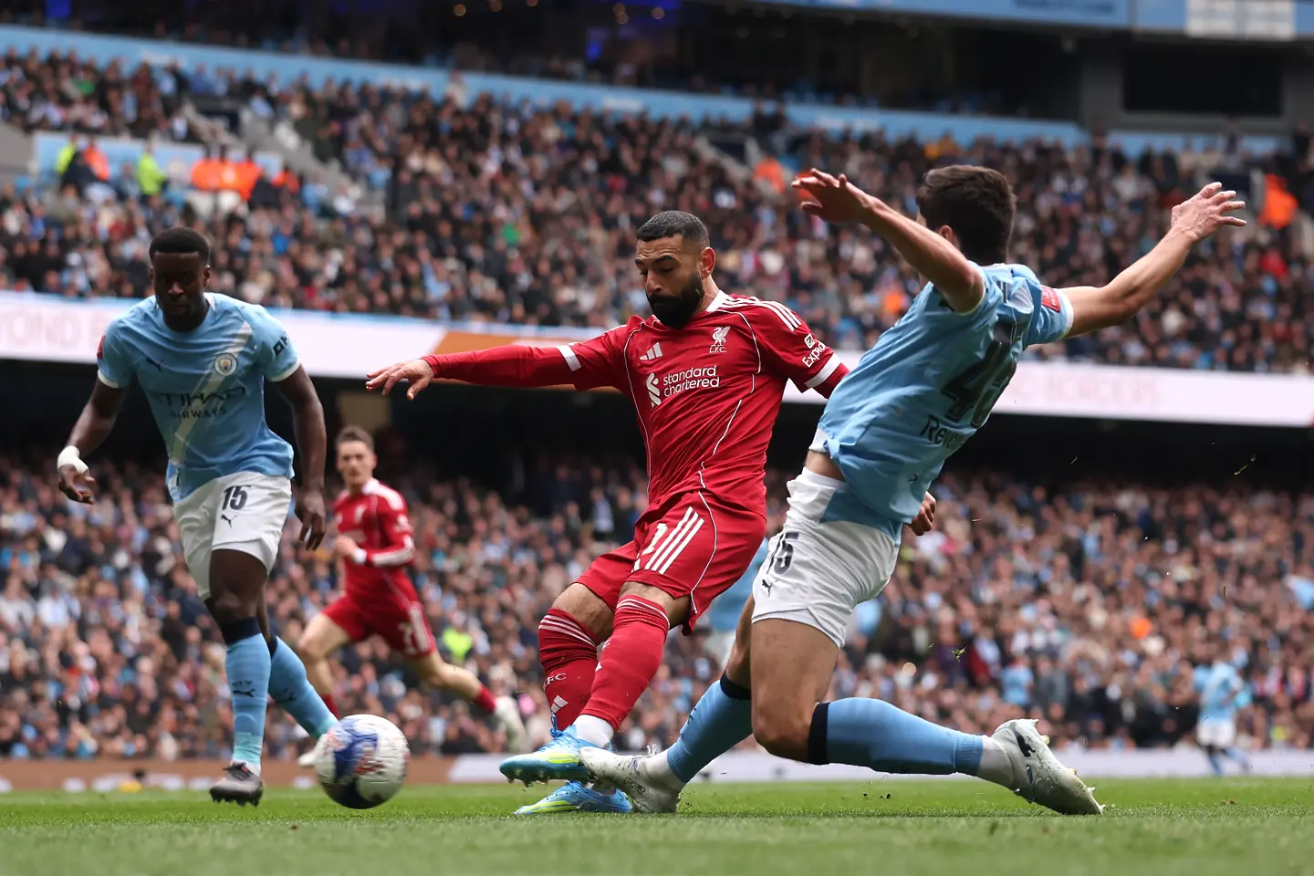 Мохамед Салах, Абдукодир Хусанов, Марк Гехи / startphoto.bg