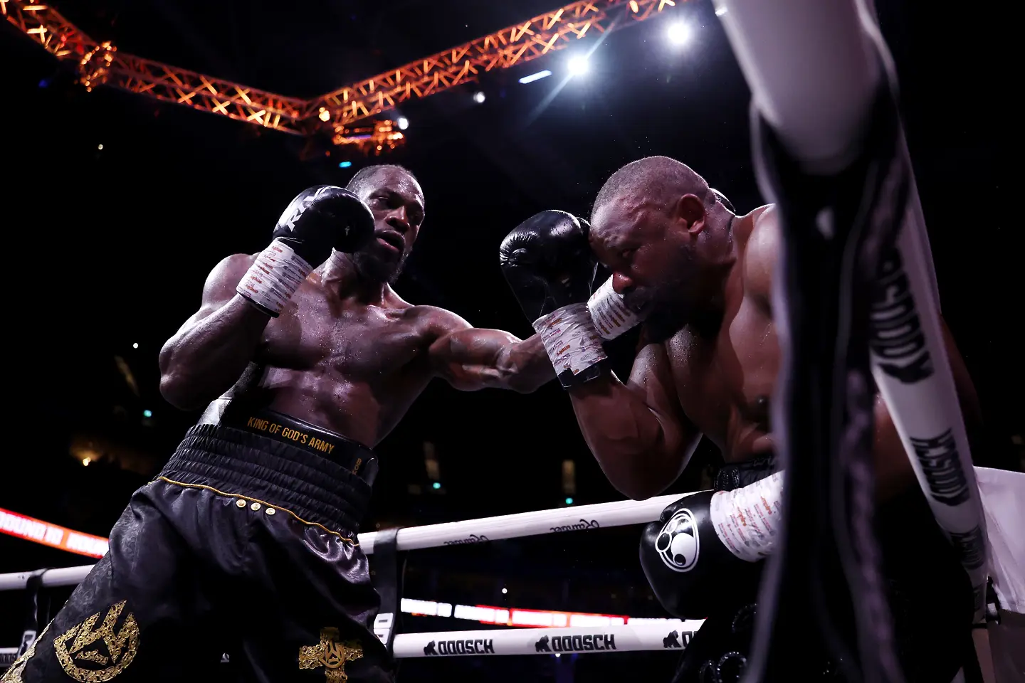 Дионтей Уайлдър - Дерек Чисора / Getty Images