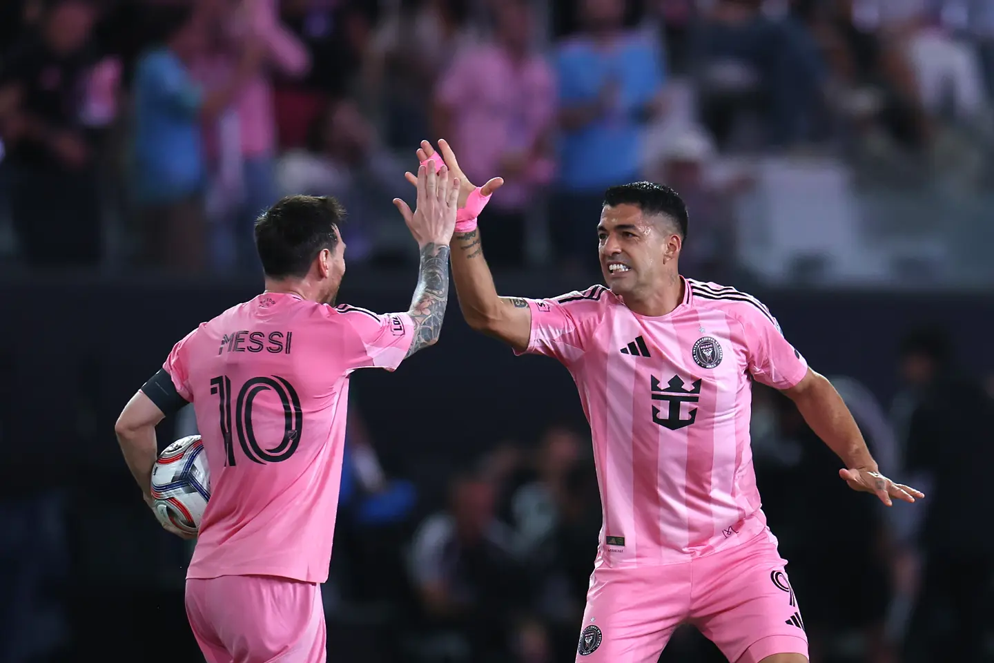 Лионел Меси, Луис Суарес / Getty Images