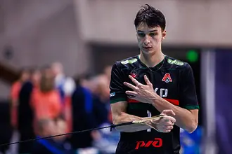 Симеон Николов и Локомотив Новосибирск загубиха втория мач със Зенит Казан