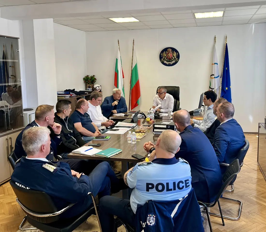 Министър Илиев проведе среща с представители на МВР за сигурността по време на Giro d’Italia