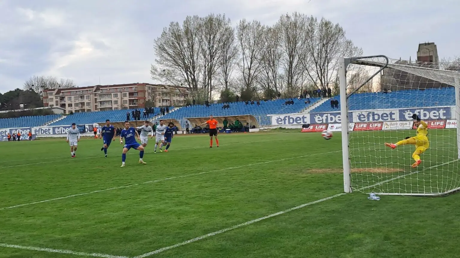 Черноморец Бургас - Пирин Благоевград /  chernomoretz1919.com